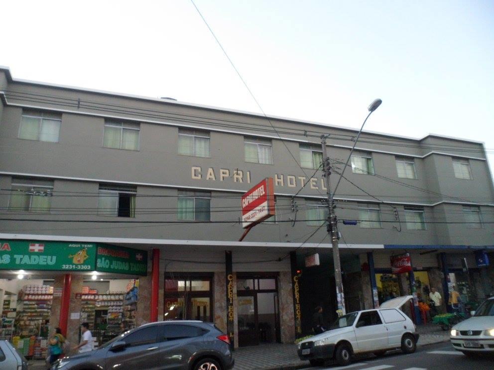 Hotel Capri Tres Coracoes Extérieur photo